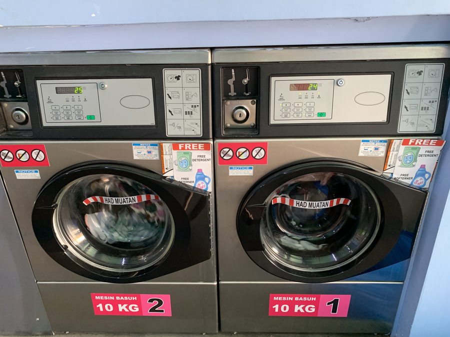 コインランドリー。洗剤は無料でした